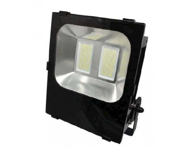 Heavy duty outlet flood lights